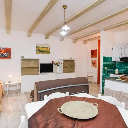 Σπίτι διακοπών Bilo Mare 2 *